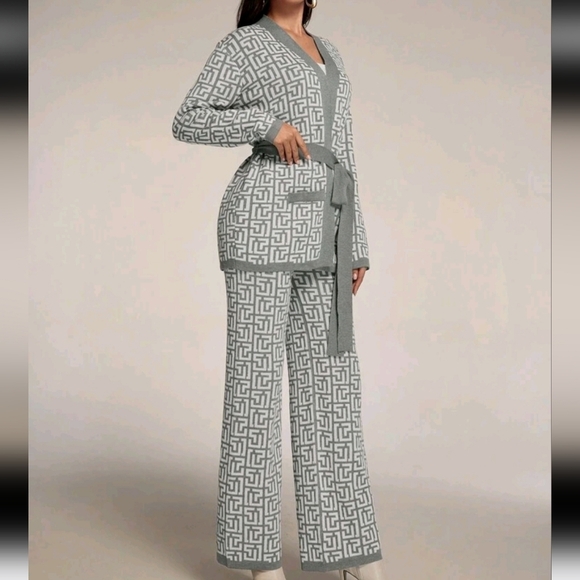 Knit Set: Tie-Up Top And Long Pants 2 Piece Set - Picture 3 of 6